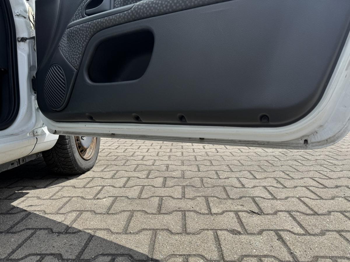 Renault Clio 2 original T&uuml;r vorn rechts OV369 Wei&szlig; 3-T&uuml;rer Bj.2009